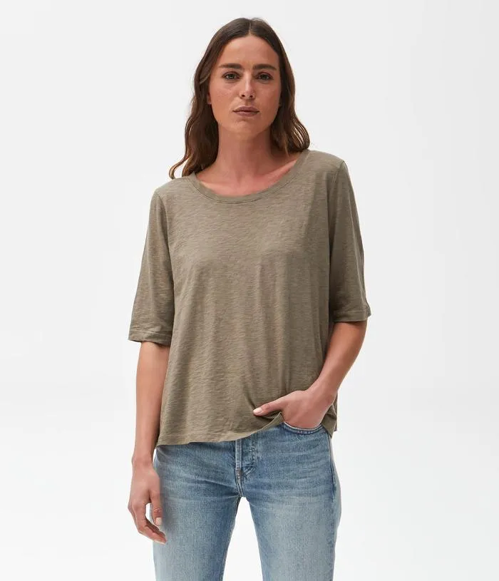 Dua Swing Tee