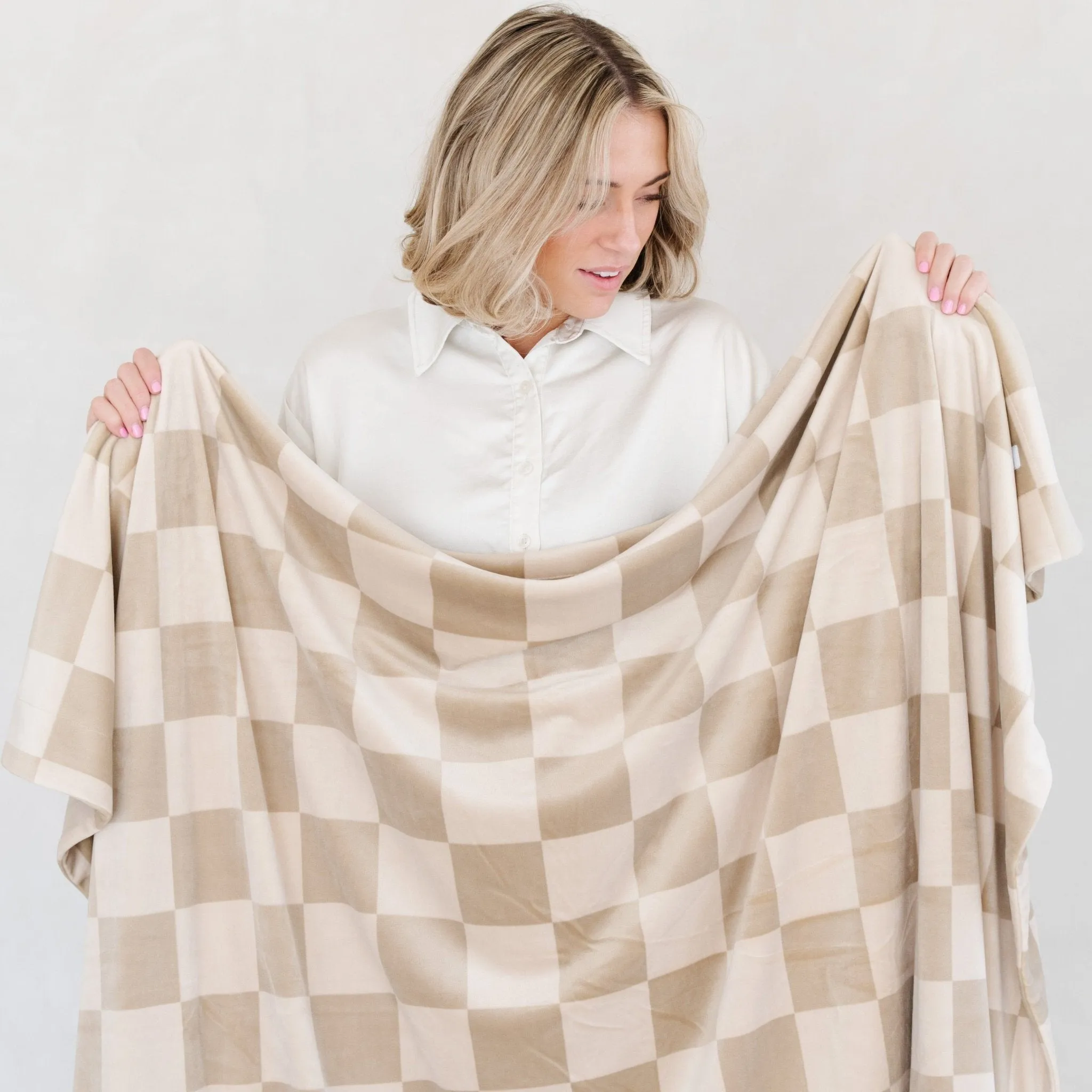 MINKY STRETCH THROW BLANKETS