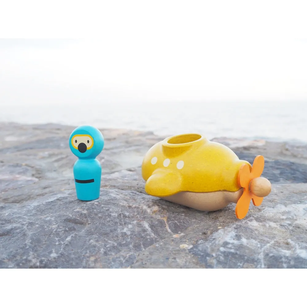 Plan Toys submarine